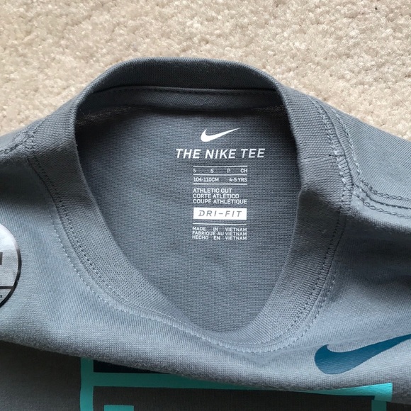 NIKE BOYS SIZE 5 SHORT SLEEVE TEES SET OF 2 - Picture 4 of 6